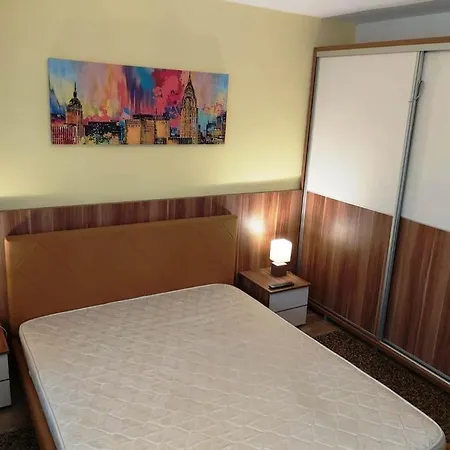 Cristal Metropolis Apartment